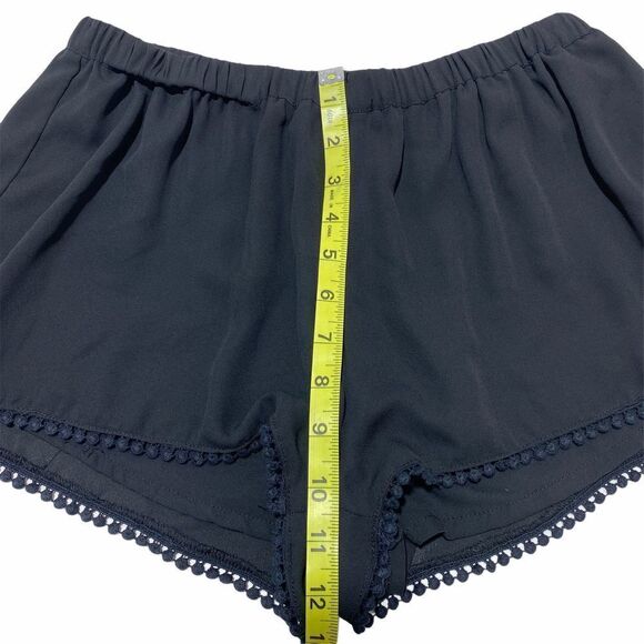 BRANDY Melville Leticia Black Pom Pom Tassel Short - Picture 5 of 9